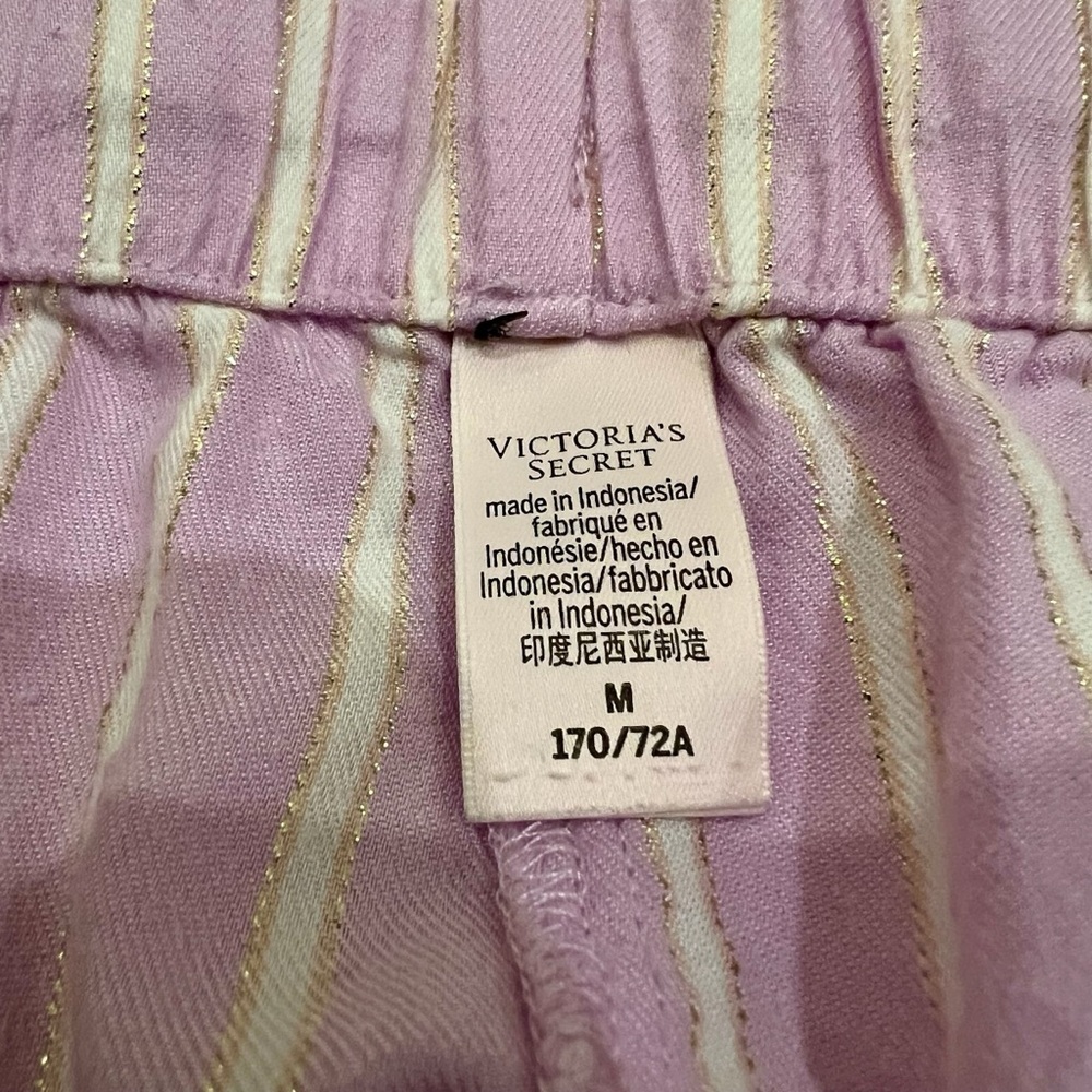2021 Victoria’s Secret Sleep Shorts Size Medium - Picture 2 of 3
